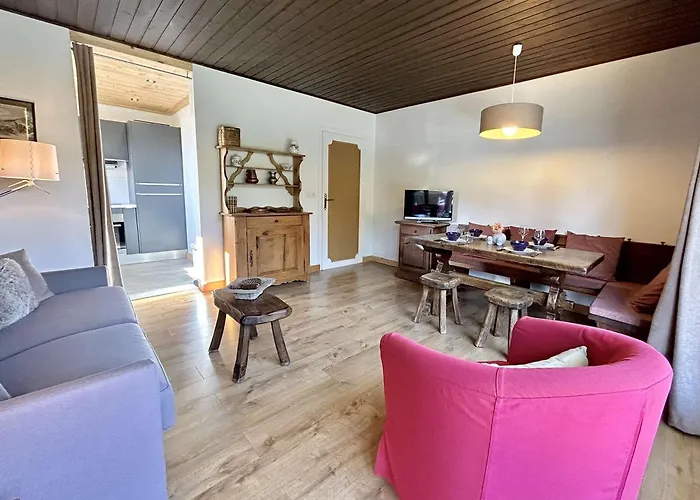 Appartement Cosy 2 Pieces Avec Balcon, Proche Centre Et Telecabine, Piscine Et Tennis En Ete - Fr-1-597-20 *